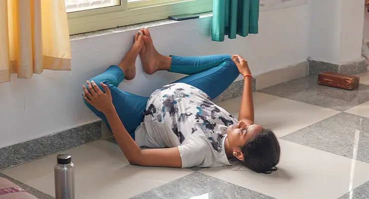 Prenatal Yoga Teacher Borivali, Yoga Instructor at Home Borivali