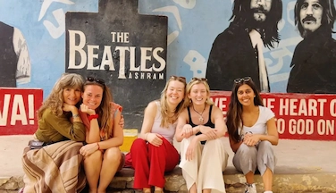 yoga retreats in rishikesh india